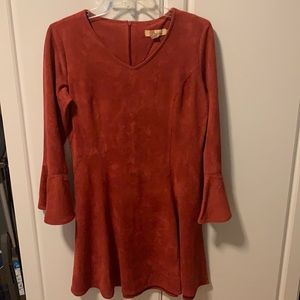 Boutique velvet fitted dress